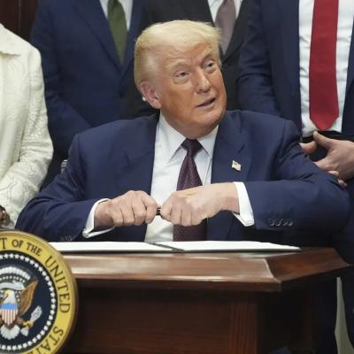 Thuế quan "có qua có lại" của tổng thống Donald Trump đã được điều chỉnh và nhận định